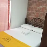 Apartment 1Cl2 In The Walled Center With Aircon