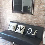 Apartment 1Cl2 In The Walled Center With Aircon