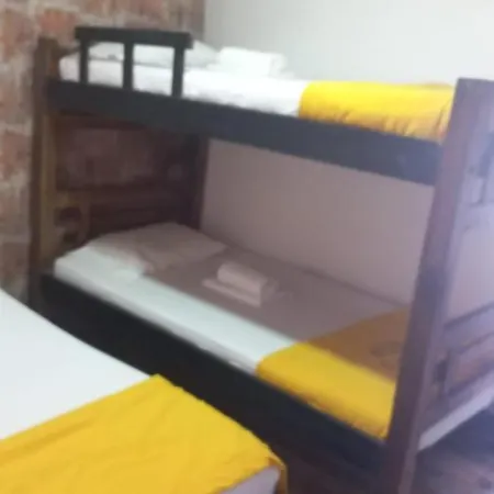 1cl2 In The Walled Center With Aircon Cartagena